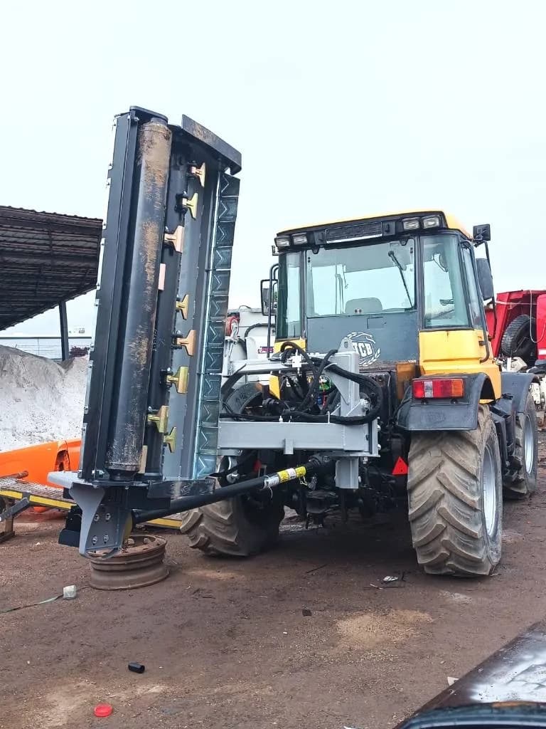 TRACTOR JCB FASTRAC